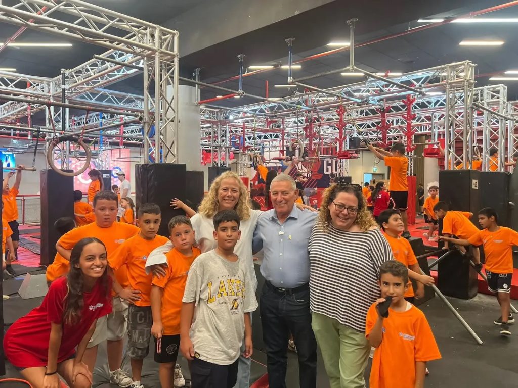 דורון אלמוג ואיילת נחמיאס ורבין בקייטנת הקרן